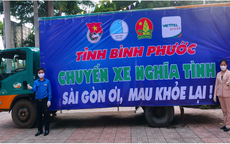 “Chuyến xe nghĩa tình” từ Bình Phước: “Sài Gòn ơi, mau khỏe lại”