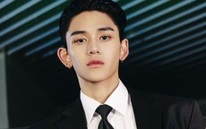 Nam ca sĩ thần tượng xin lỗi sau khi nhiều “fan” tố lăng nhăng, đào mỏ