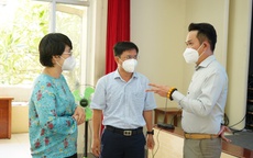 Hội Doanh nhân trẻ Việt Nam và tập đoàn TTC tặng máy X-Quang di động cho  UBND Quận 5
