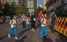Trung Quốc quy định học phí học thêm