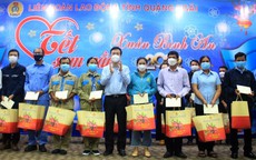 Thường trực Ban Bí thư Võ Văn Thưởng trao quà Tết cho công nhân