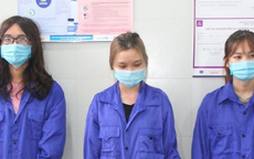Hơn 100 cảnh sát phá đường dây đánh bạc lớn có sự tham gia của nhiều cô gái trẻ