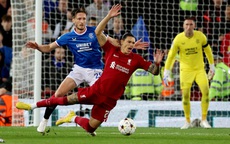 Thủ môn cứu nguy 8 lần, Rangers thua nhẹ 0-2 trước Liverpool