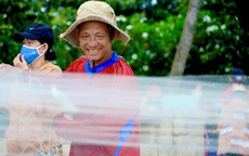 VIDEO: Ngư dân Vũng Tàu trúng "lộc biển", chỉ buổi sáng thu hàng chục triệu đồng