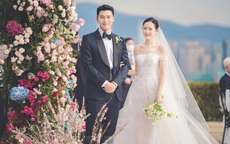 Vợ chồng Hyun Bin nhận chúc phúc con trai đầu lòng