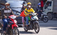 Nhiều tài xế xe công nghệ tắt app vì "càng chạy càng lỗ"