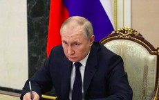 Tổng thống Putin cảnh báo "những kẻ phản bội Nga"