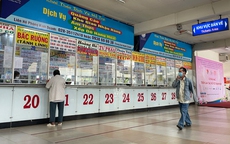 Doanh nghiệp vận tải vừa tăng giá vừa lo