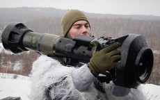 Ukraine nói công nghiệp quốc phòng bị xoá sổ, Anh gửi thêm vũ khí sát thương