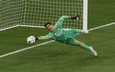 Thibaut Courtois thi đấu thăng hoa, Real Madrid lên đỉnh Champions League
