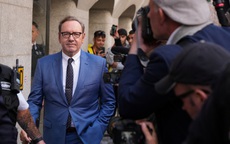 Tài tử Kevin Spacey không nhận tội tấn công tình dục đồng giới
