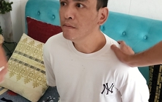 Bị nạn nhân "dí", kẻ cướp giật bỏ xe chạy bộ