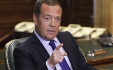 Khủng hoảng Ukraine: Ông Medvedev nói về "ván cờ tử thần"