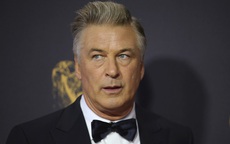 Alec Baldwin bị buộc tội ngộ sát nữ đạo diễn trên trường quay