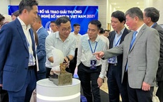 Phygital Labs trình diễn nhiều sản phẩm vật lý độc đáo