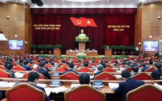 Chủ tịch nước Võ Văn Thưởng điều hành thảo luận tại Hội nghị Trung ương 8