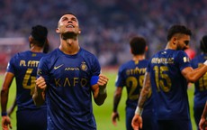 Ronaldo lại "nổ súng", Al-Nassr thắng đậm trên sân khách