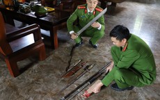 Bắt giữ đối tượng tàng trữ ma túy cùng nhiều "hàng nóng"