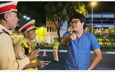 CLIP: "Ma men" bị đo nồng độ cồn, đòi bản quyền ghi hình