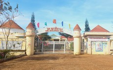 Huyện bất ngờ "quay xe" vụ tố cáo hiệu trưởng điều giáo viên đi tiếp rượu khách VIP
