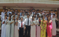 Cuộc thi viết "Người Thầy kính yêu": Thầy như viên pha lê sáng mãi