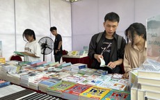 Giúp con hứng thú đọc sách