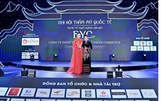 Hoa hậu Lý Kim Ngân khoe sắc áo dài tại Hà Nam