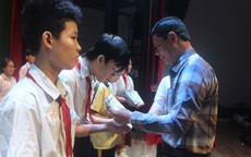 Tiếp sức cho học sinh vượt khó