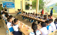 "Bữa trưa cho em" ở vùng cao Sơn Tây