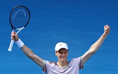 Jannik Sinner và những điều không tưởng sau cuộc lật đổ Djokovic
