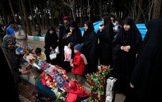 IS nhận trách nhiệm vụ đánh bom kép đẫm máu, Iran thề đáp trả