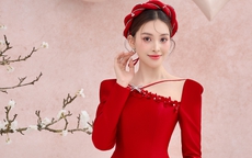 Hoa hậu Tiểu Vy kiêu sa trong áo dài tân thời