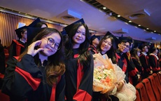 Hiệu trưởng trường đại học khen lứa sinh viên "trưởng thành qua COVID-19"