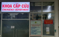 Bé gái 6 tuổi chấn thương nặng trong vụ cây xanh bật gốc đè 4 người ở quận 1, TP HCM