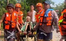 Siêu bão Usagi áp sát Philippines, gió giật trên 230 km/giờ