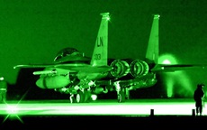 Drone lạ tiếp cận căn cứ Anh, Mỹ điều “đại bàng” F-15E Strike