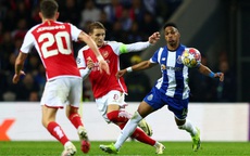 Non kinh nghiệm chinh chiến, Arsenal gục ngã ở phút 90+4