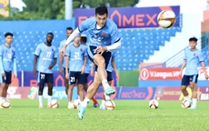 Vòng 10 V-League: VAR can thiệp, B.Bình Dương hạ Thể Công Viettel