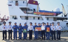 Tàu cảnh sát biển lên đường thực hiện nhiệm vụ trực Tết
