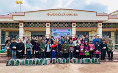 "Xuân sum vầy - Tết sẻ chia": Những chuyến thiện nguyện ý nghĩa