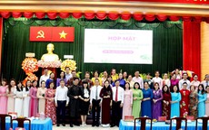 Hội Liên hiệp Phụ nữ quận Bình Tân tổ chức Chương trình 8-3 cho 300 chị em