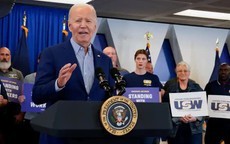 Tổng thống Joe Biden khơi thêm căng thẳng với Trung Quốc