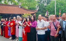 Đoàn kiều bào từ hơn 20 quốc gia về dự Giỗ tổ Hùng Vương