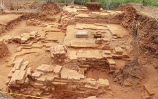 Khai quật khảo cổ tại phế tích Đại Hữu