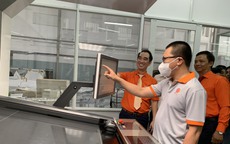 Thu nhập không đủ sống, công nhân phải tăng ca để có thêm thu nhập



