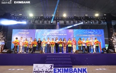 Giải chạy đêm Ho Chi Minh City Night Run Eximbank 2024 chính thức khai mạc