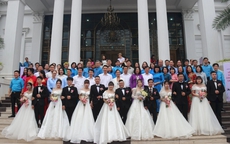 Lần đầu tiên tổ chức đám cưới tập thể cho công nhân Hải Dương
