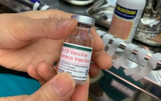 Đề nghị Bộ Y tế chấm dứt phê duyệt sử dụng vắc-xin AstraZeneca
