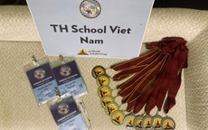 Nhỏ tuổi nhất bảng, học sinh Việt Nam vẫn xuất sắc giành huy chương vàng tranh biện thế giới