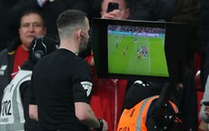 BÊN LỀ EURO 2024: VAR và những ứng dụng công nghệ